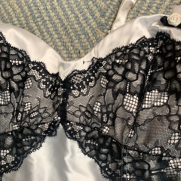 Corset tops - Picture 10 of 12